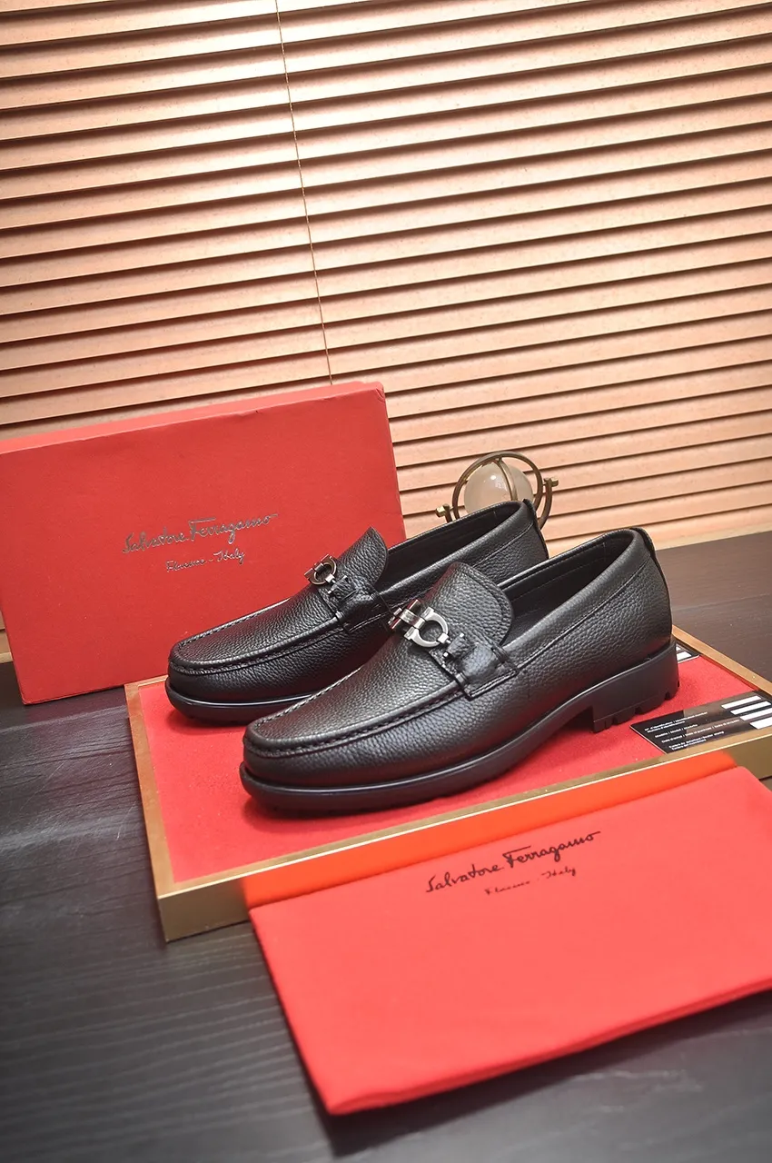 Men's shoes 💰560💶[Ferragamo/Ferragamu] (high-end Niuli) New 🍀 Ferragamo* - top version Ferragamo's classic formal leather shoes! Made of imported original cowhide, the inner top layer is comfortable cowhide lining! Original wear-resistant rubber outsole! High quality products! Code number 38-45 (45 customized)